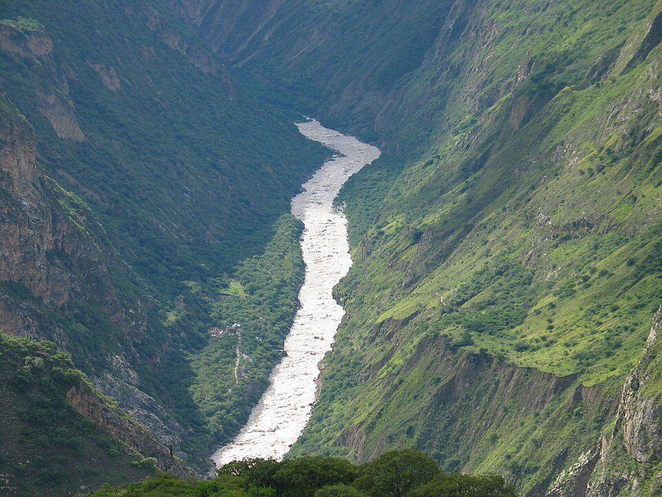 Apurímac Canyon, from River Valley to Cloud Forest