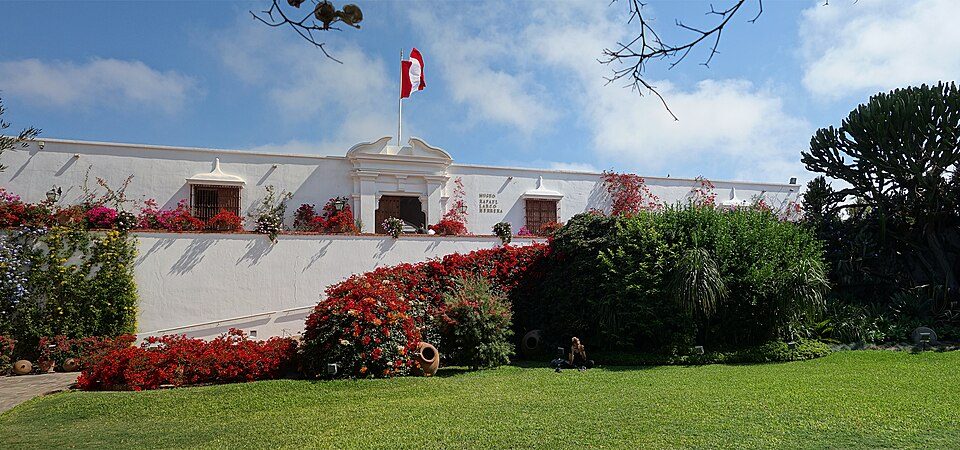 Larco Museum: Objects and Ancient Lives
