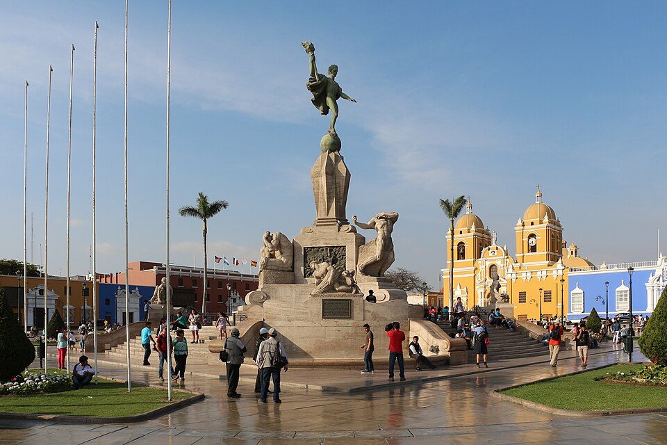 Historic Trujillo: Reading the City